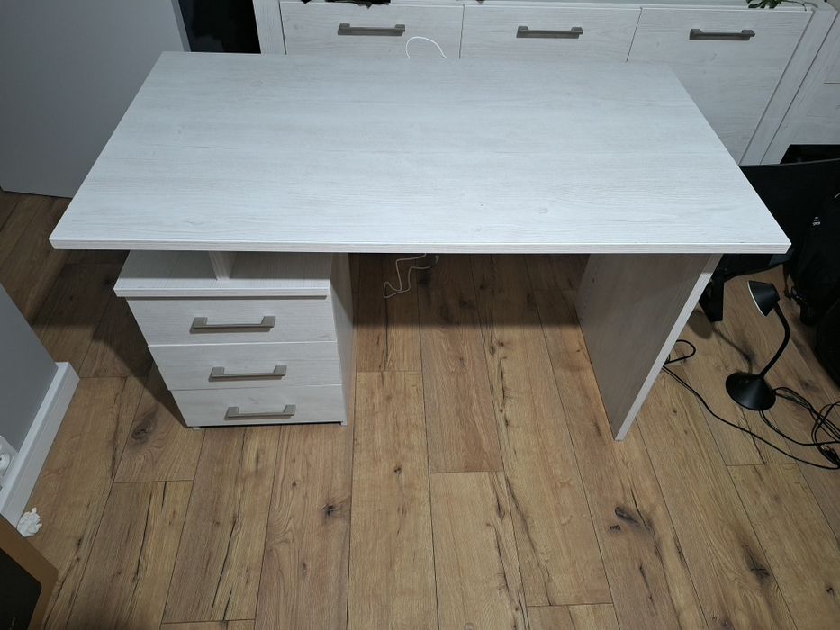 Biurko z salonu Agata