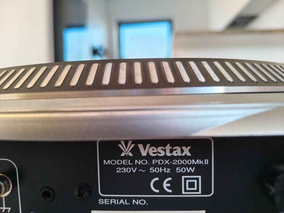 Gramofon Vestax PDX 2000 MK2