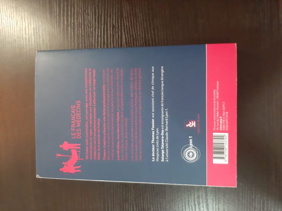 Livro de estudo "Le Français des Médecins"