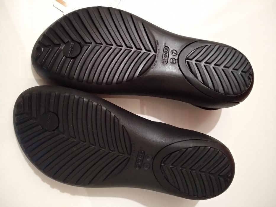 Crocs Serena Flip W7  37-38