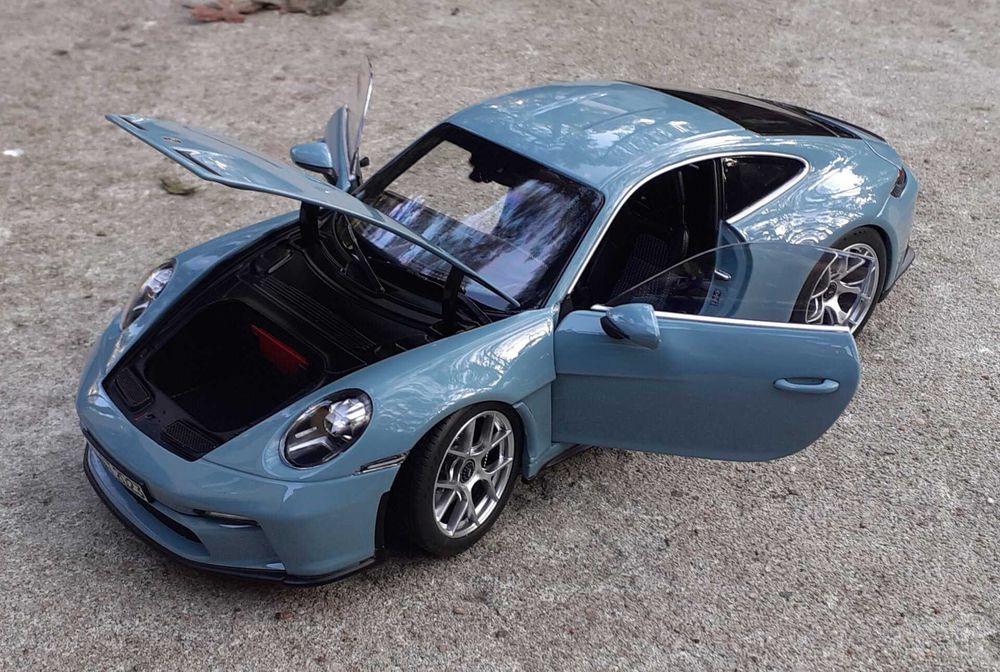 Norev 187470 Porsche 911 S/T 2023