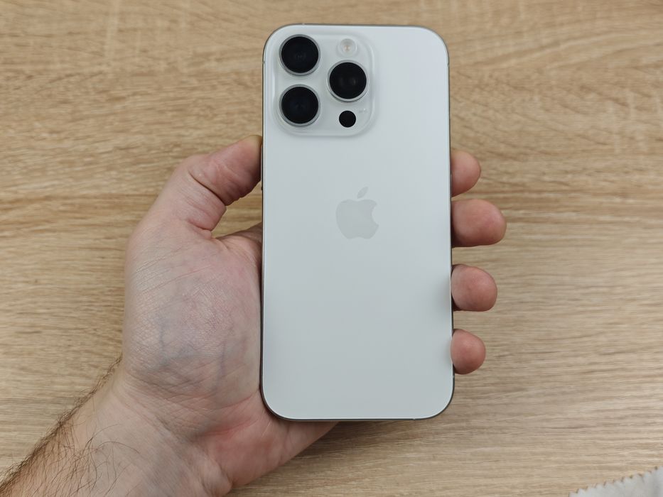 Продам iPhone 16 Pro (128Gb)