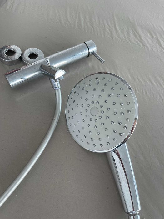 Conjunto torneira com grande chuveiros de mão Sanindusa