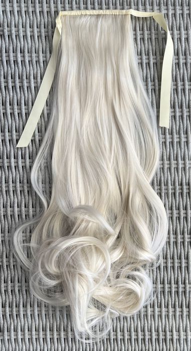 Premium Ultra włosy doczepiane, platynowy blond, kucyk, loki 622.