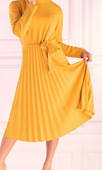 Sukienka midi plisowana