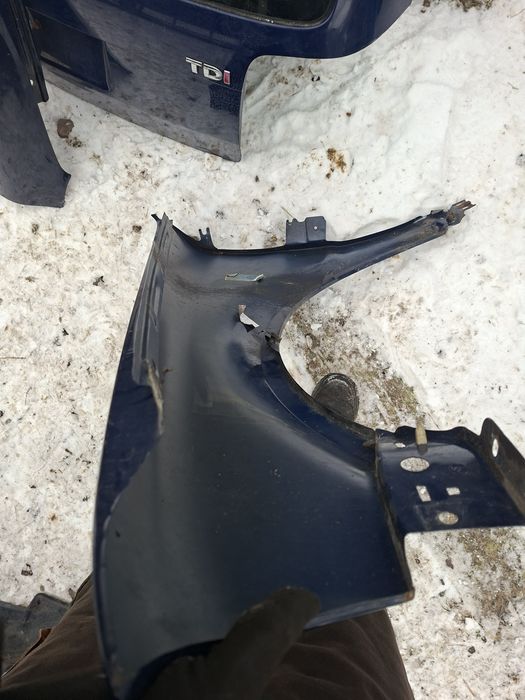 Volkswagen Passat b5 fl błotnik prawy bez kierunku  la5e