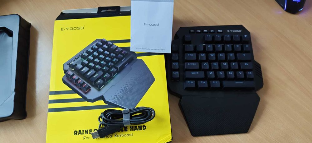 E-YOOSO K-722 RGB Ex-bez/przewodowa mechaniczna mini klawiatura keypad