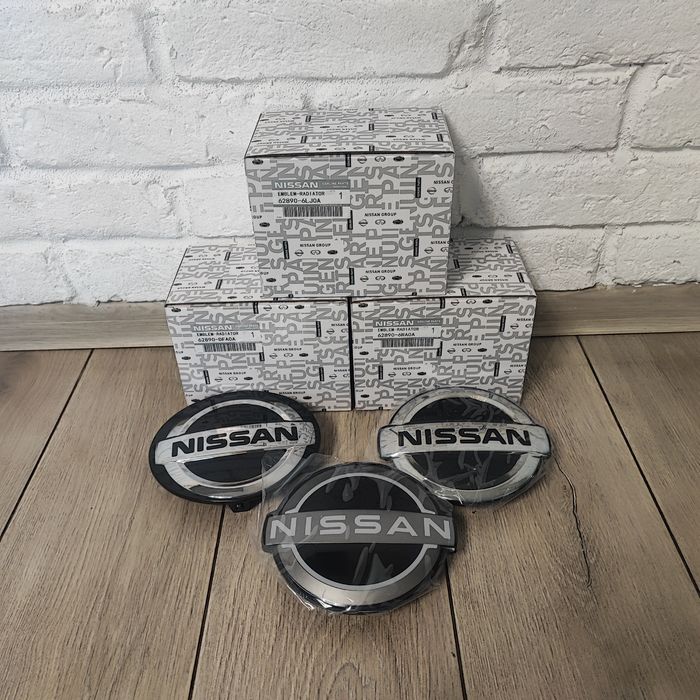 Емблема логотип значок під дістронік радар  Nissan Rogue t33, Qashqai