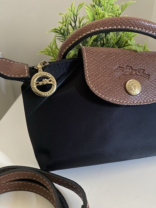 Longchamp  preta