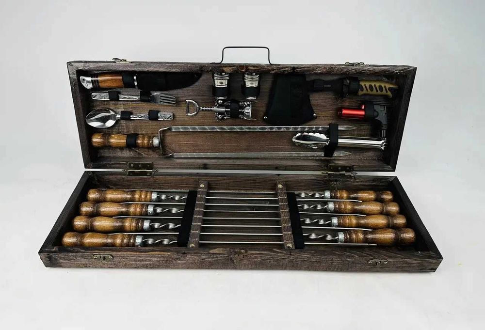 Подарочные наборы шампуров в кейсе деревянном
