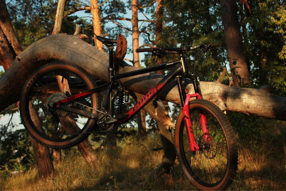 Ghost riot EN universal