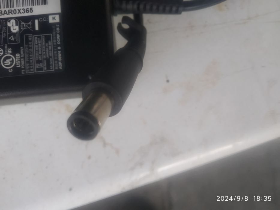 Зарядка/блок питания/ноутбук/HP/Dell