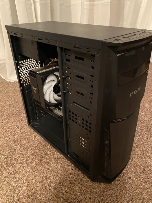 Ryzen 5 5500 / 32gb ddr4 / Gtx 1650 4gb / ssd 256gb