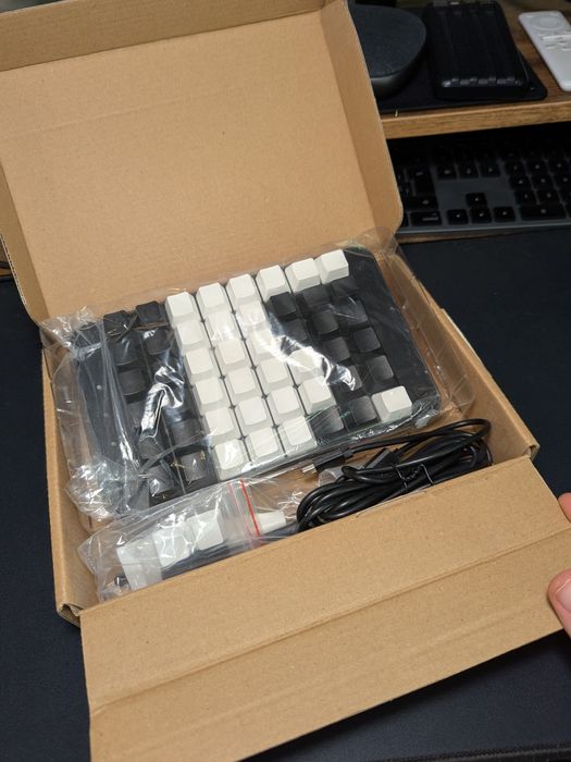 Teclado mecânico compacto SMARTYAO LY092-MINI — totalmente programável, como novo