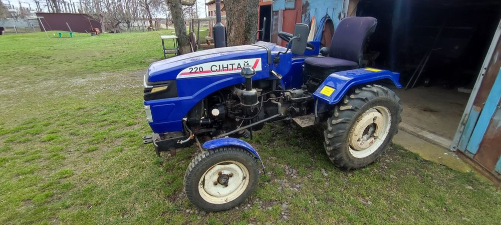 Трактор Xingtai 220, 2011 р.в.
