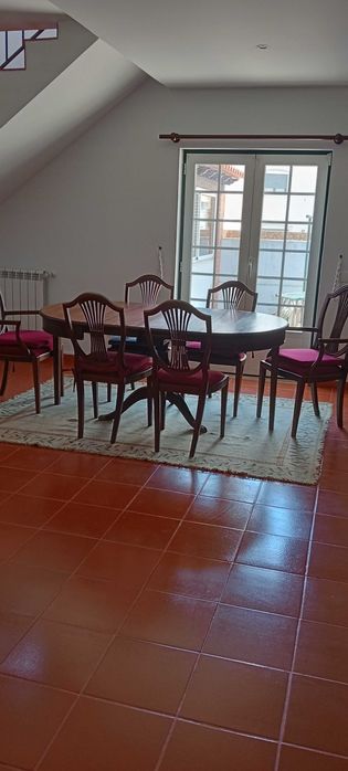 Mesa de sala de jantar - Pé de galo