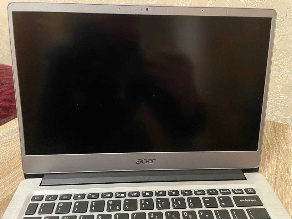 Ноутбук Acer Swift SF314-54 | i3 8-gen | На ремонт або запчастини