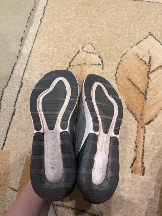 Кросівки Nike Air Max 270