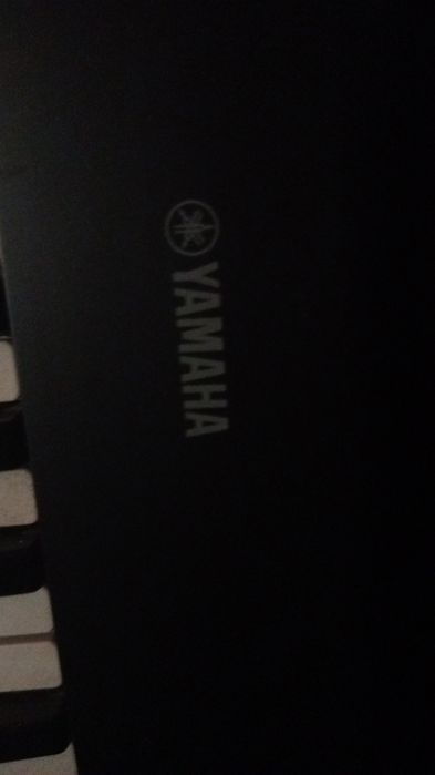 Keyboard Yamaha piaggero np-11