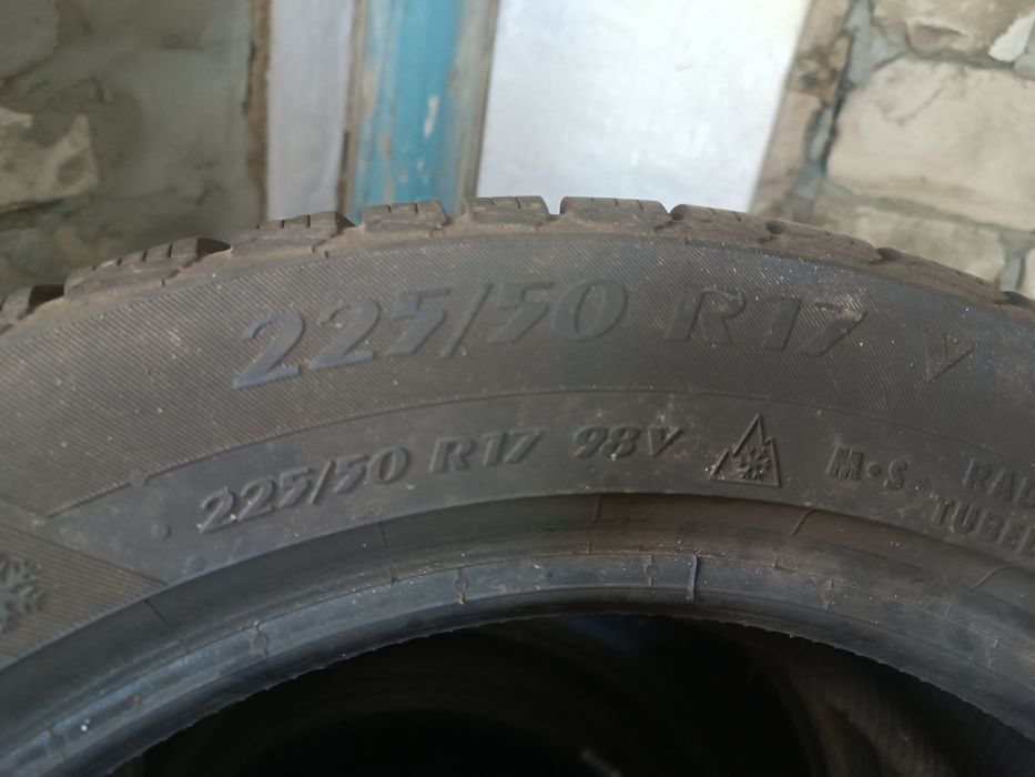 Зімня резина r17