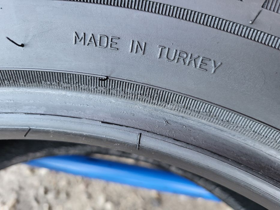 215/60/17C R17C GoodYear EfficientGrip 2шт ціна за 1шт літо шини