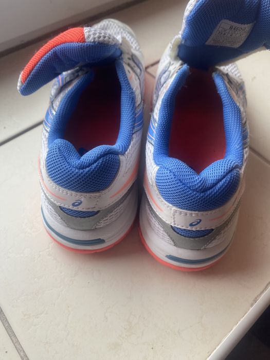 Buty do siatkówki Asics 37rozmiar
