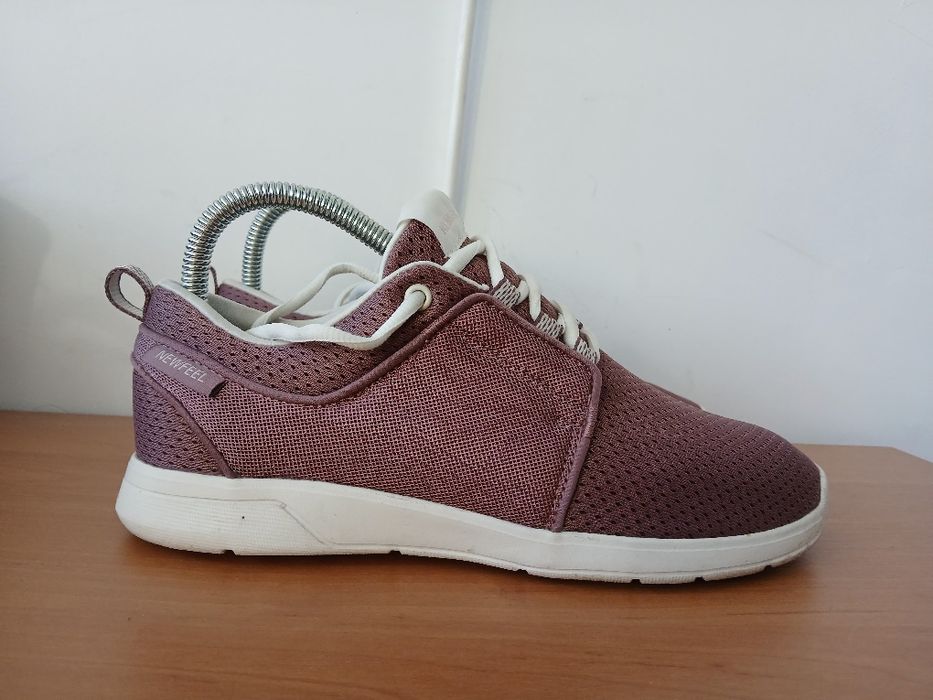 Кроссовки фирмы Decathlon оригинал