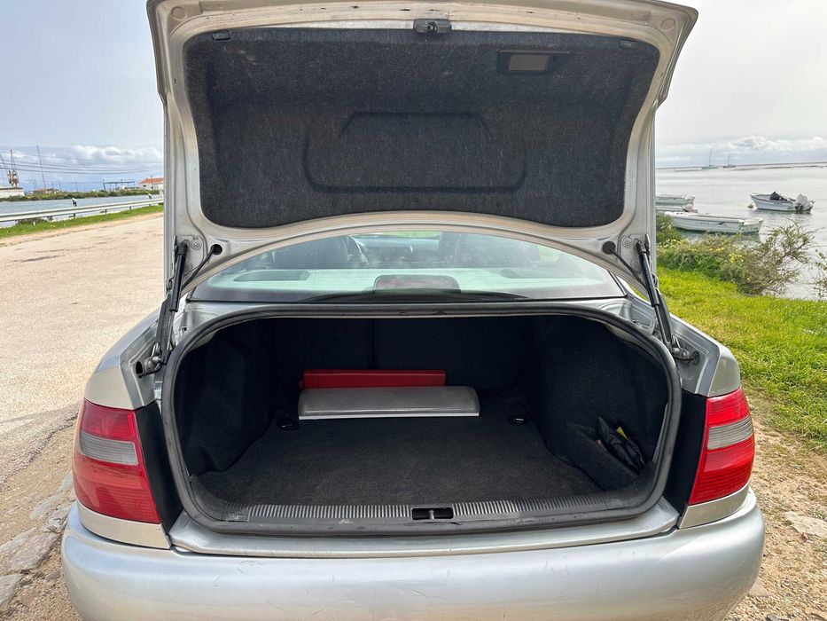 Audi A4 - avant - 1.9 Tdi 110 cavalos