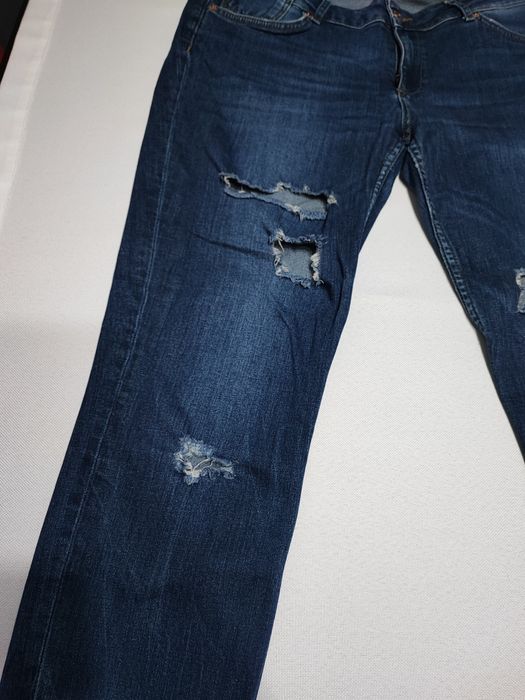 Spodnie jeans ZARA rozmiar 44