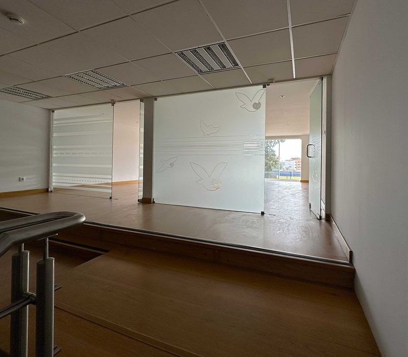 Espaço para Arrendamento nas Colinas do Cruzeiro