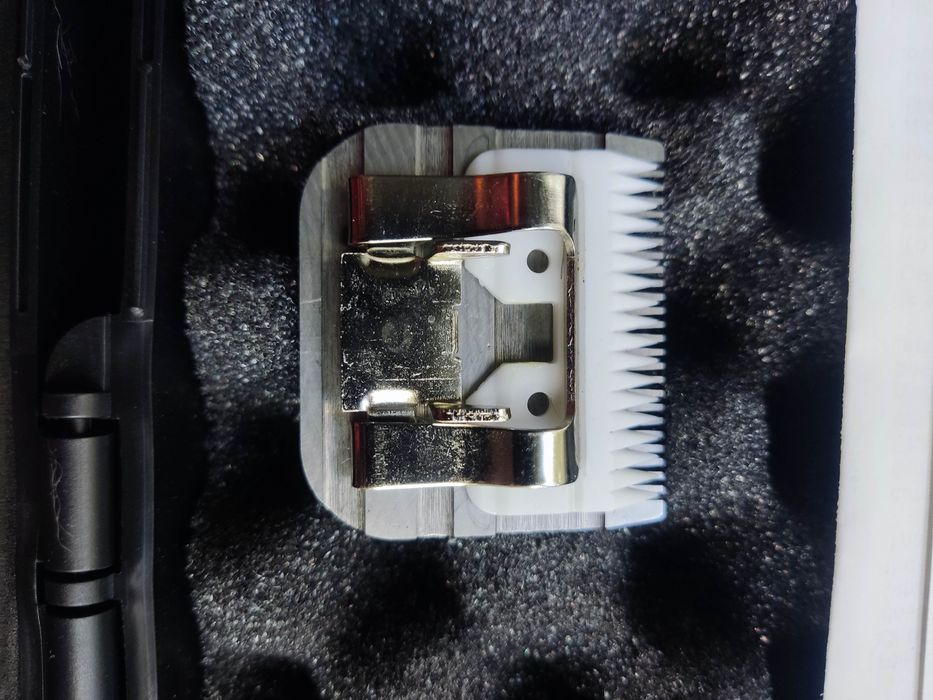 Машинка для стрижки професійна під ножі А5.