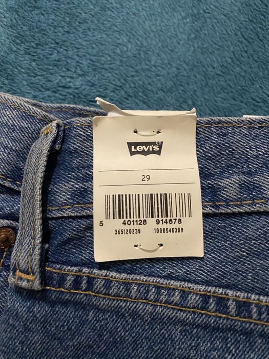 Продам джинсові шорти levi’s 501 original shorts розмір: 29 стан: нові, з біркою матеріал: 100% бавовна  колір: класичний синій денім