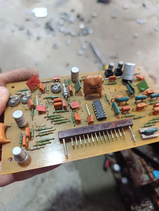 Скупка радиодеталей,плат ,