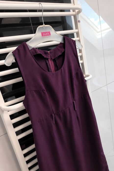 Elegancka sukienka M 38 buraczkowa klasyczna minimalistyczna