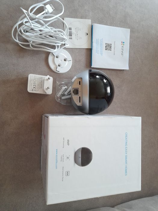 Камера Ezviz  C6W