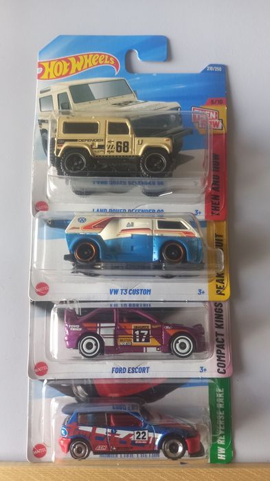 Hot wheels conjunto de 4