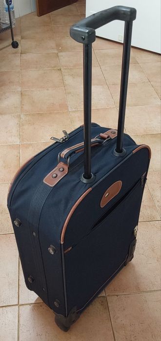 MALA DE VIAGEM DE PORÃO. Viajar,Arrumação,Casa,Quarto, Mudanças.