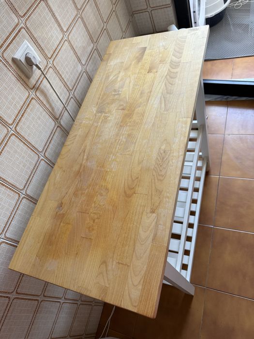 Móvel de apoio IKEA