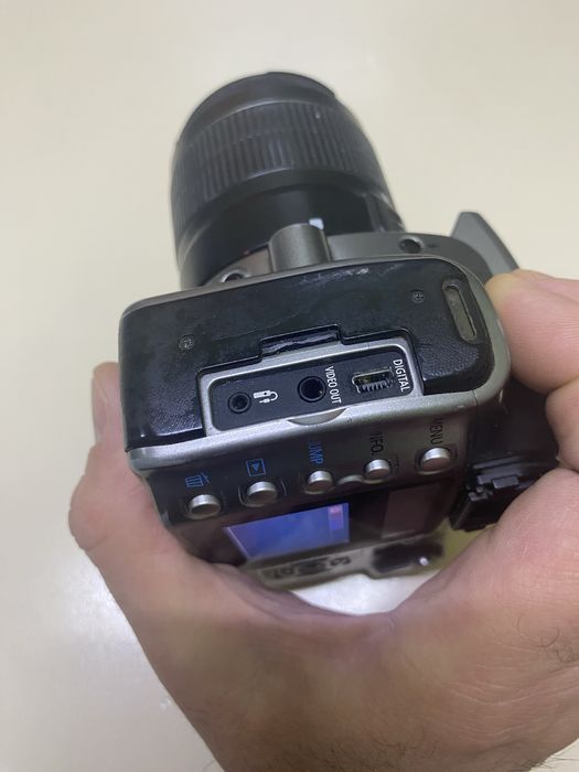 Фотоаппарат Canon EOS 300D