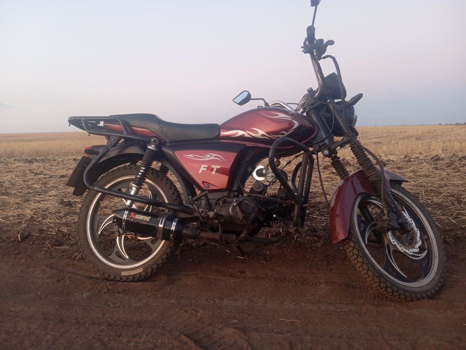 Mustang fit 125 Мустанг