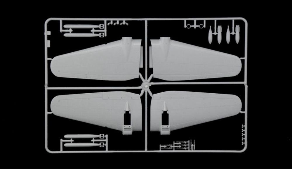 Italeri 1436 Niemiecki bombowiec Heinkel He 111H model samolotu 1/72