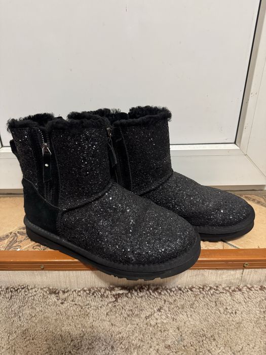 Натуральные ботинки-угги