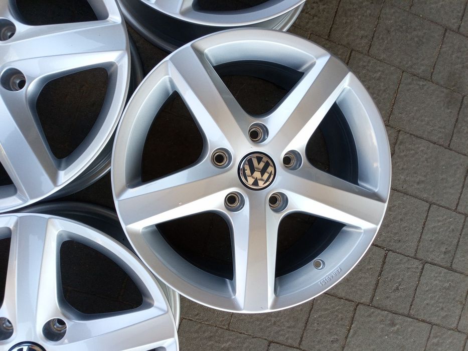 Felgi do VW 5x130. J7,5. R17. Et50.Nowe.