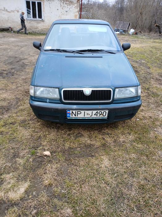 Syndyk sprzeda samochód osobowy marki Skoda Felicia, rok prod. 2001