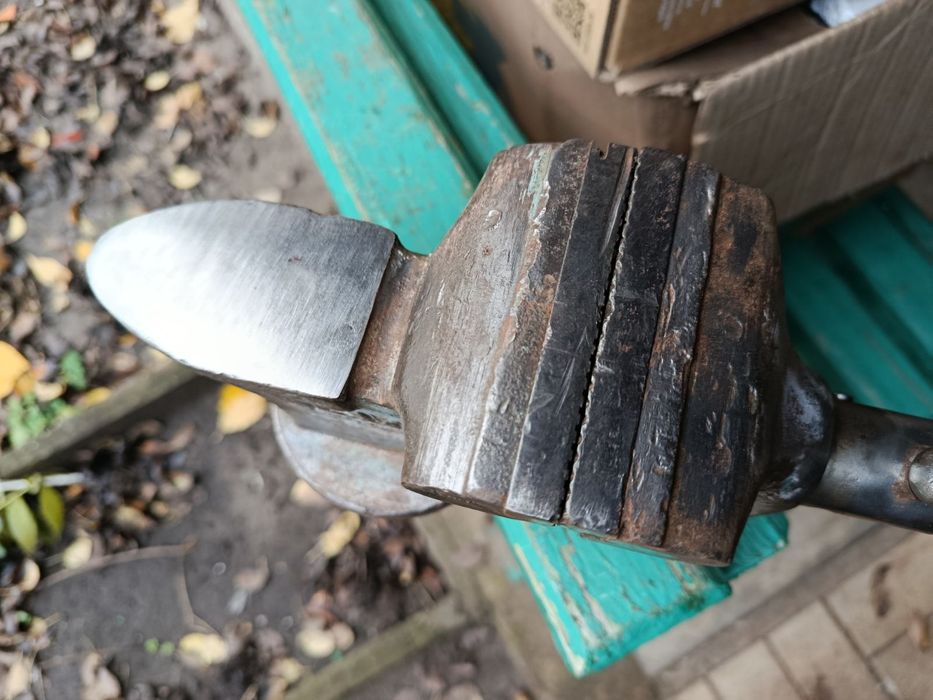 Тиски слесарные СССР