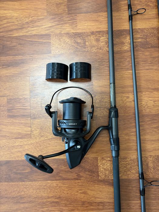 Продам два Коропових Вудлища Sonik Kraft 13ft 4.0lb