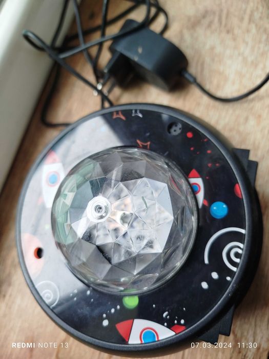 Світильник, нічник