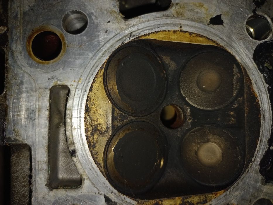 Гбц.рено сценік лагуна.1.4 бензин .16 клапанів