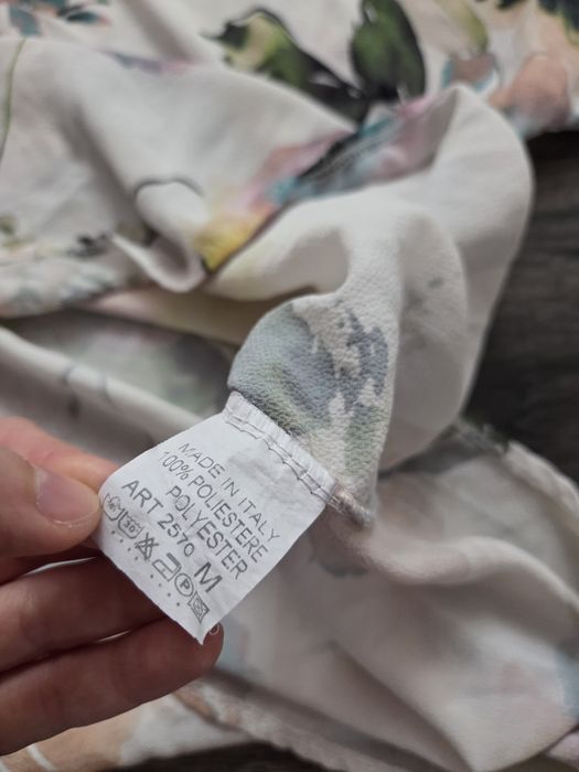 Piękna zwiewna bluzka w kwiaty 40 38