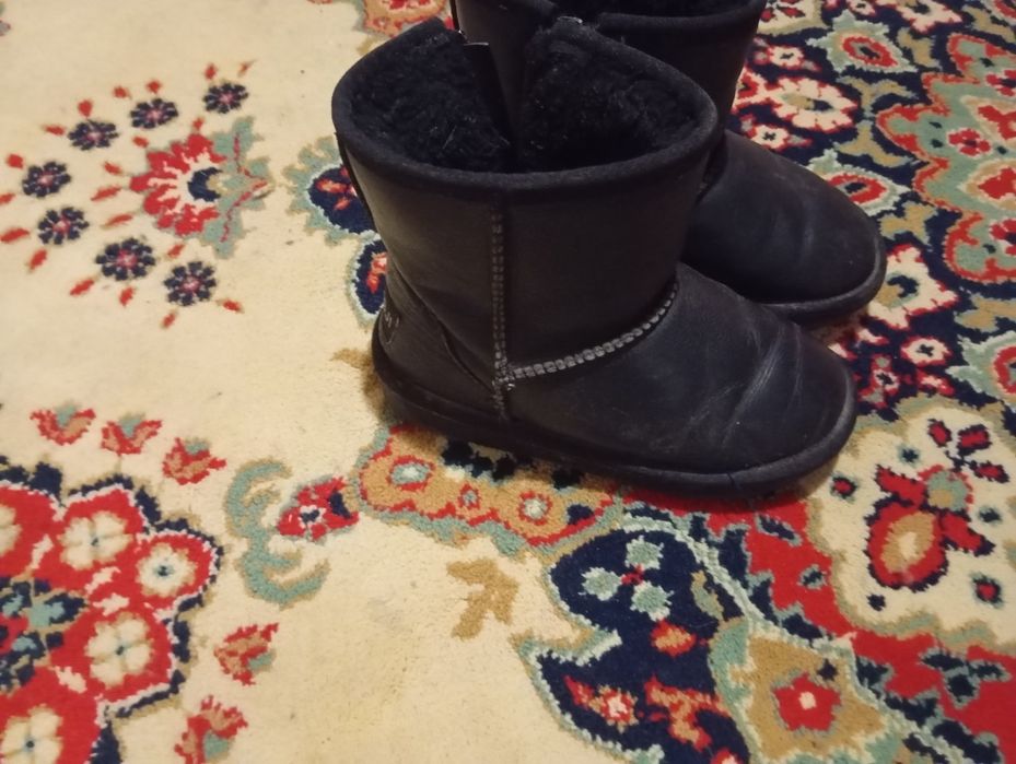 Прода.   теплі капчики